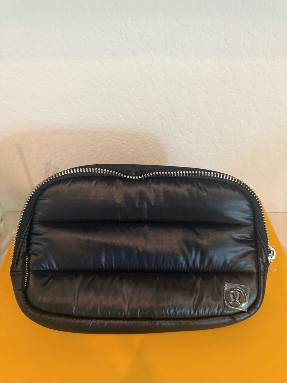 Lululemon-Everywhere belt bag “Wunder Puff” Black